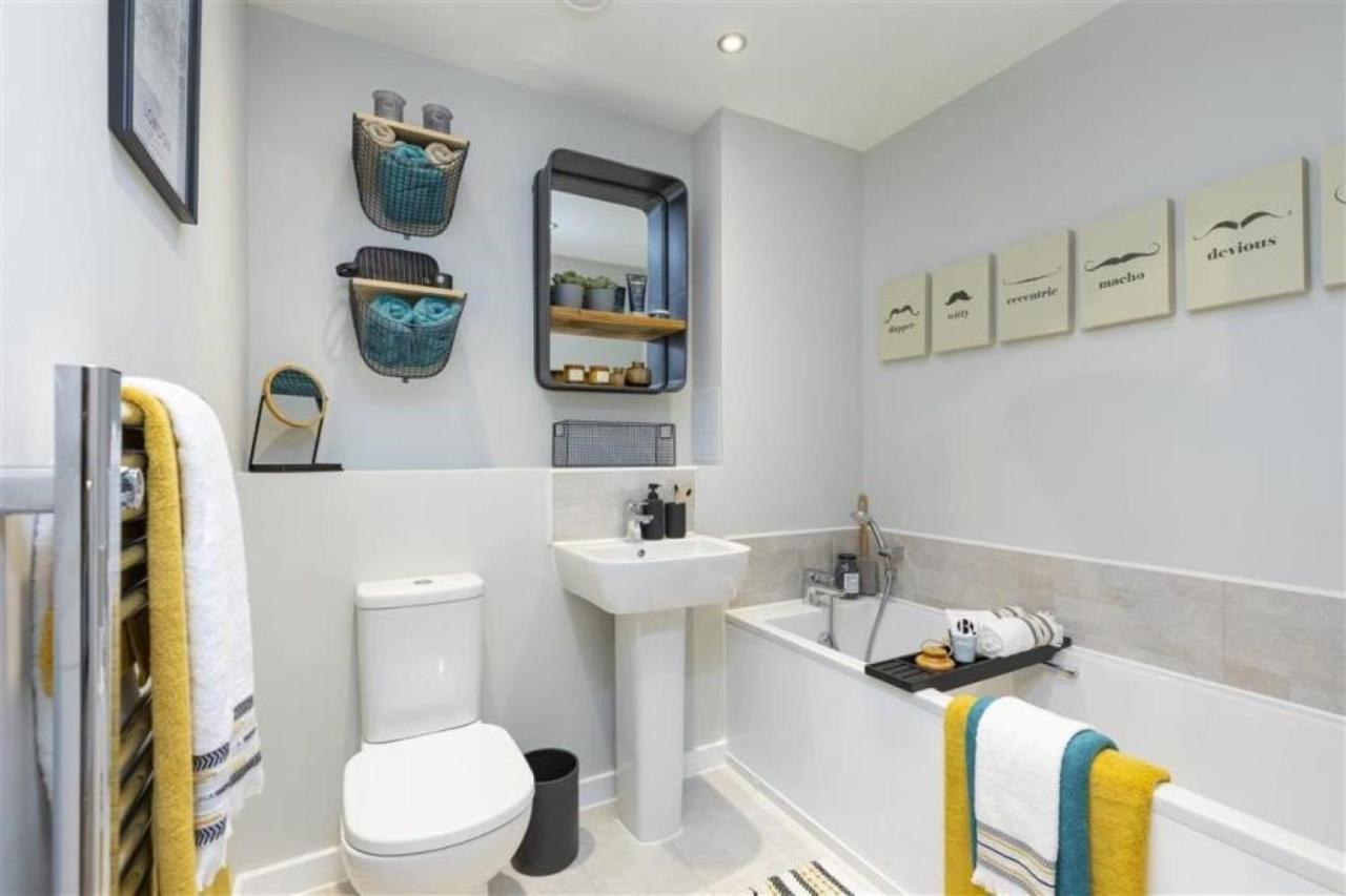 Newly Built Luxury 2 Bed Apartment!!! Лондон Экстерьер фото